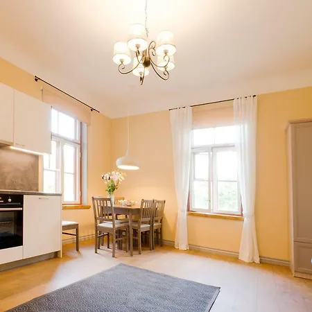Verona Apartments - Maerjamaa Eksteriør billede