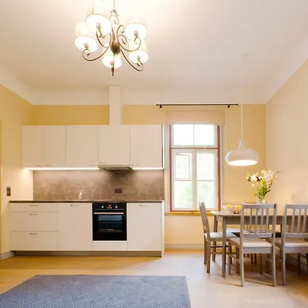 Verona Apartments - Maerjamaa Eksteriør billede